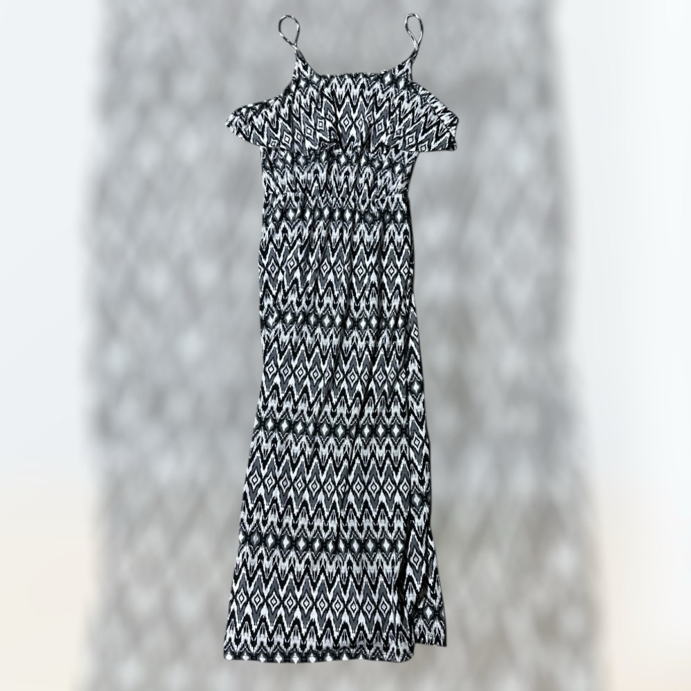 Women’s Summer Black and White Pencil Dress